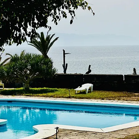 Daire With Pool And Sea View