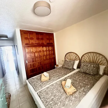 With Pool And Sea View Acantilado de los Gigantes